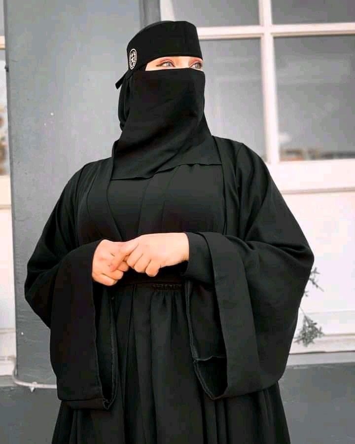 #الشرقيه_تبدع
#حرق_هنتر
#فضيحه_صفقه_بيريرا
انا ارمله عمري 43سنه  قبيليه  دكتورة جامعه  
مثقفه ذكيه  رغبتي زواج مسيار بدون مهر بدون شروط
طولي169
وزني72
هذي رغبتي نزليها بالتويتر  و احترموها ورجاء عدم التلاعبيارب كن بي رحيماً ربي اغفرلي ولوالدي وارزقني الزوج الصالح