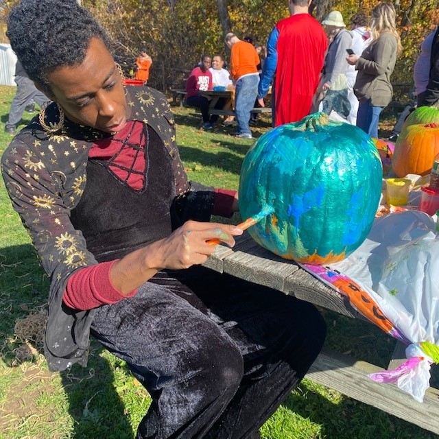 AndersonAutism's tweet photo. The adults at Violet Ave Lifelong Learning Center captured the last days of warmth and sunshine, celebrating Halloween and Fall Fest! #FallFest #HappyHalloween #Autism #1in44 #AdultProgram https://t.co/Of6RX6rWqP