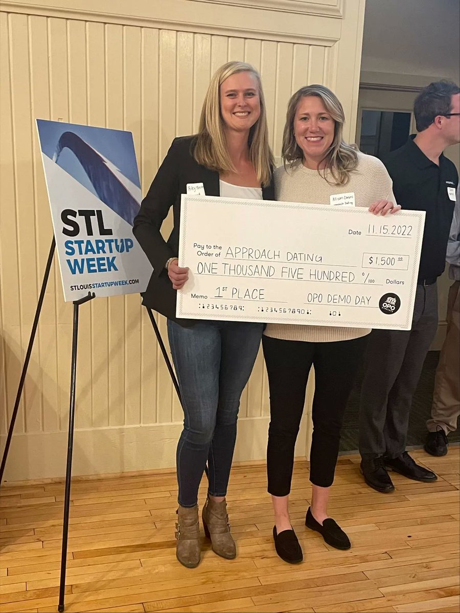 CortexSquareOne's tweet photo. Congratulations to our very own Riley Foster of #ApproachDating -Grand prize winner of OPO Startups Demo Day #pitch during #STLstartupweek 🎉 
#CET #SquareOne #FuelilngInnovation https://t.co/AvQuPR0GX8