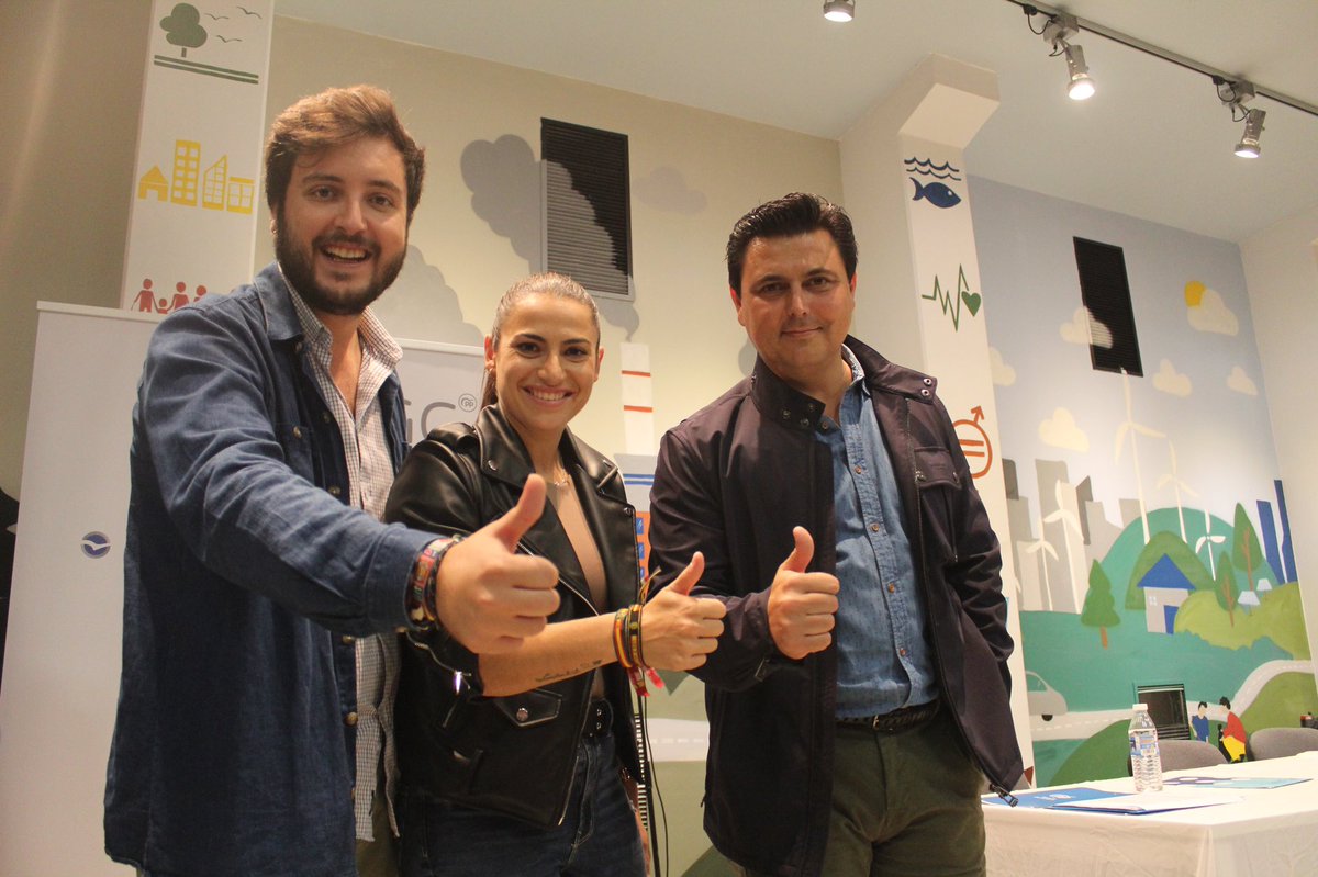 NNGG_RM's tweet photo. 🔵 El #XCongresoNNGGSanJavier ha elegido a @isamadrid95 para liderar el equipo de jóvenes con la misión de #UnirYSumar. 

🙌🏽 Gracias, @Adriancobacho, por todo tu trabajo y dedicación todo este tiempo. @NNGG_SanJavier seguirá siendo tu casa.

¡A por todas! 🇪🇸 https://t.co/3adzlbDJtl