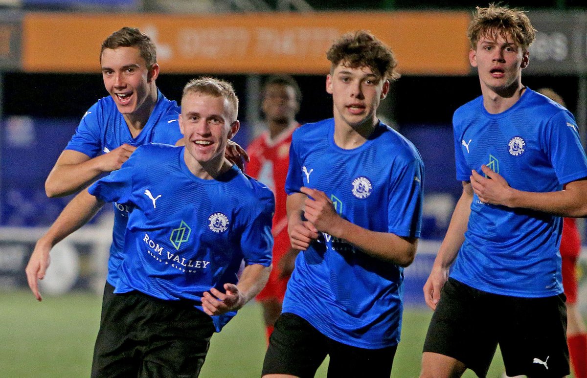 Billericay Town FC Hub tweet media