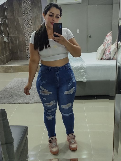 MiaaAllen’s pics and videos