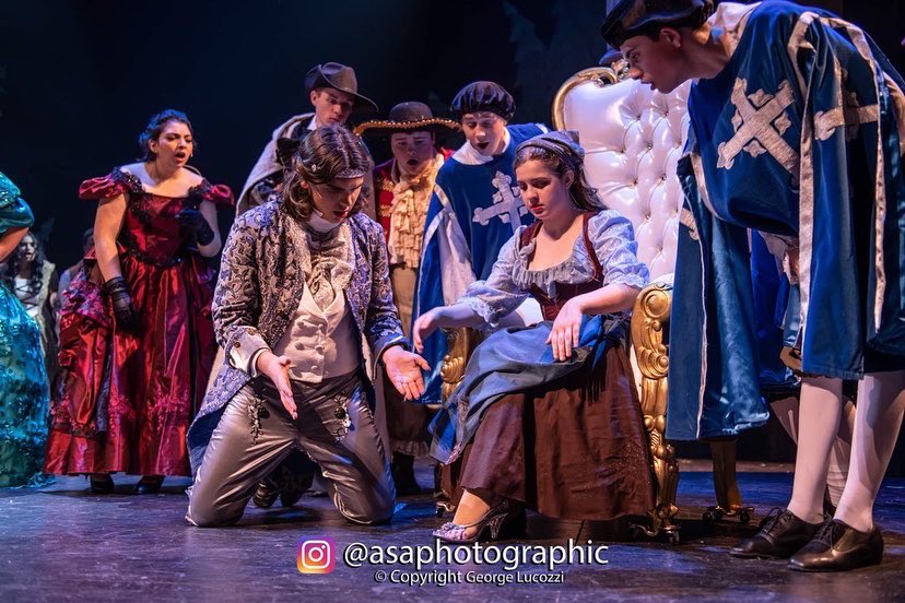 FranklinHSDrama's tweet image. We return to the ball tonight for our final weekend of performances! 

LIMITED seating available in the orchestra, with some mezzanine seating for the last two performances of CINDERELLA!

Special thank you to our friends at @asaphotographic 📷