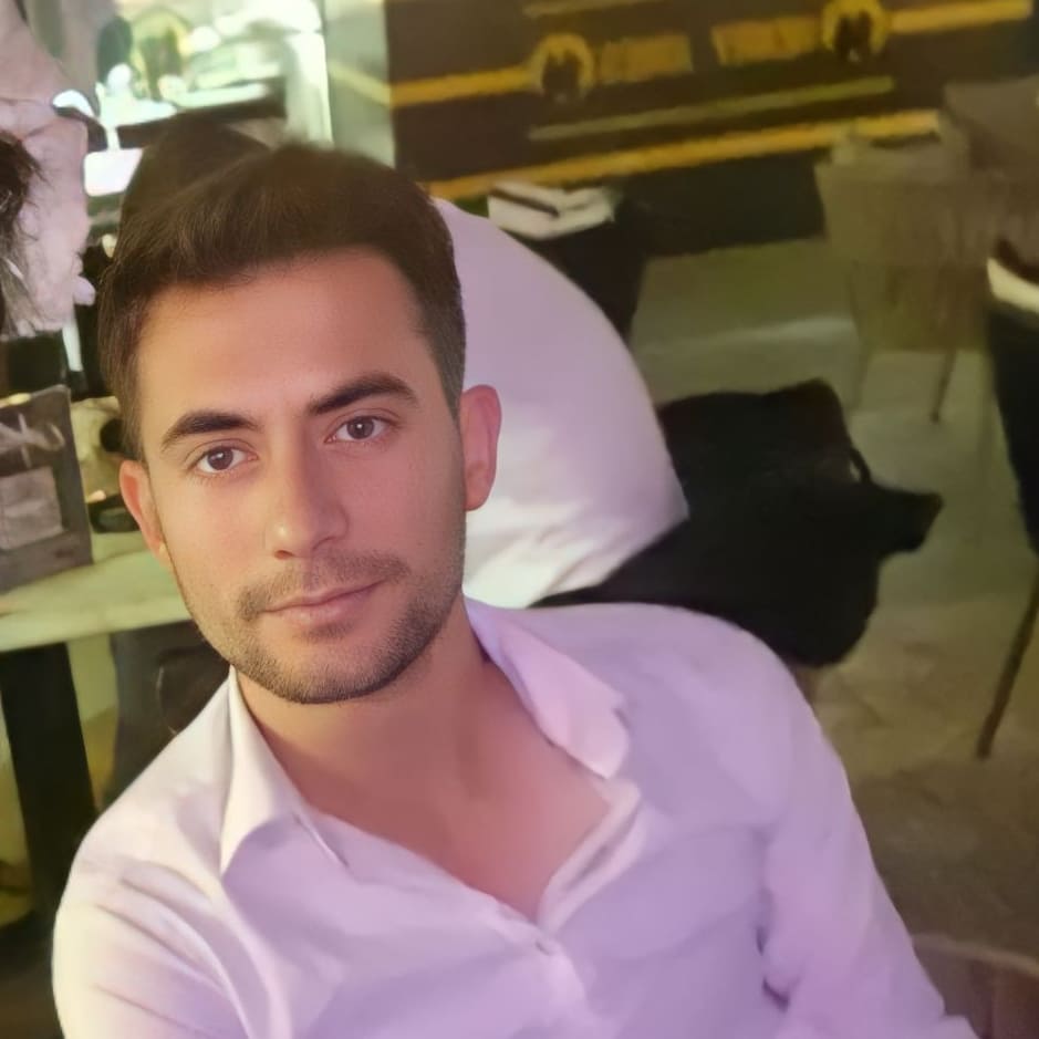 vvvyetking's tweet photo. #YeniProfilResmi https://t.co/t3tZKCYj6q