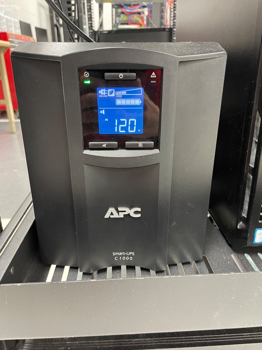 EHOVEcnt's tweet photo. This is a UPS, it ensures protection against any power surges or outages. #EHOVEvips https://t.co/gHhkddRzH3