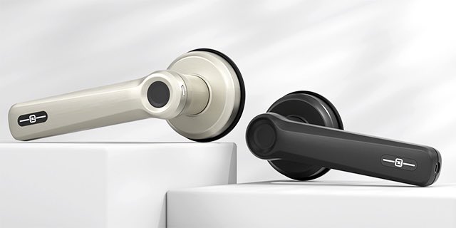 GeekSmart2021's tweet photo. Recognize your fingerprint and unlock your door in 0.001 seconds. #smartlock #lock #homeappliances #smarthomes #smarthome #geeksmart #geektechnology https://t.co/ZTi1j7QBF1
