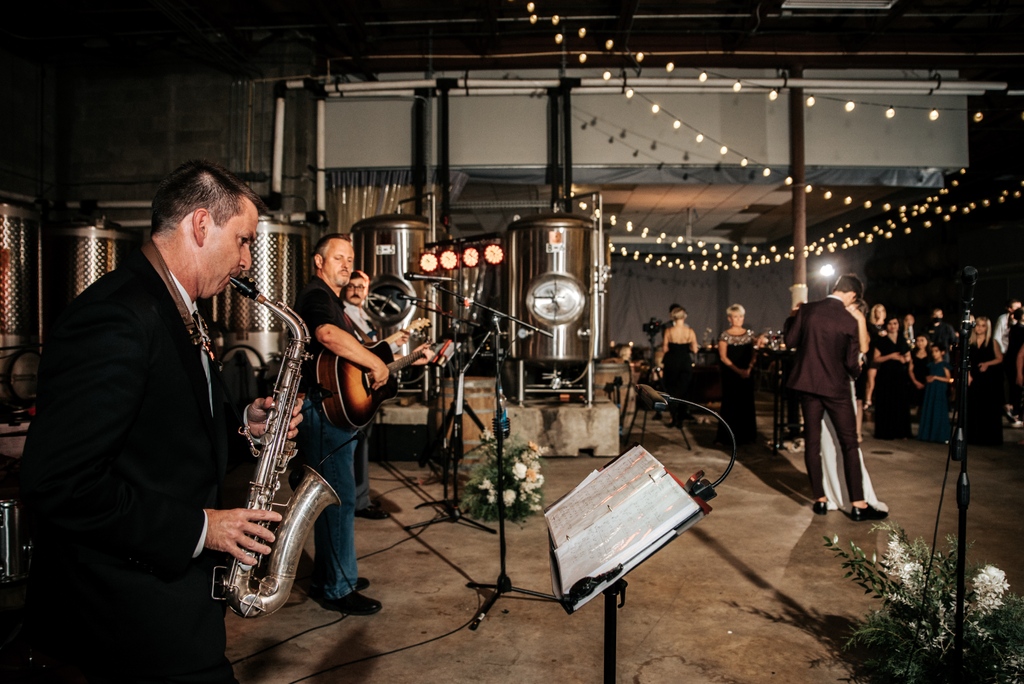OvereasyEvents's tweet photo. From legendary locations, entertainment, incredible service, and outstanding cuisine prepared by award-winning chefs – we have a curated list of industry connections that are just what you need for your #orlandoevent or #milestone #celebration. https://t.co/zZXYmYzns5