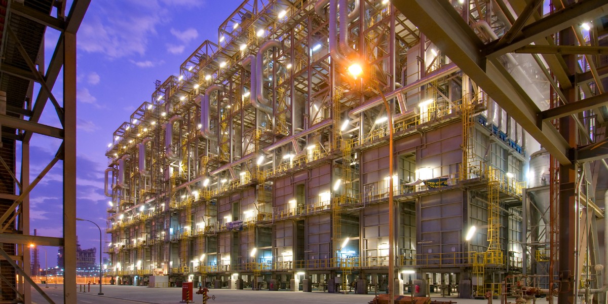 LindEngineering's tweet image. Linde’s PyroCrack® technology handles the full spectrum of feedstocks. Its twin cell design allows independent cracking of different feedstocks in one furnace. Learn more about how #LindeEngineering can drive your cracker plant to higher #Efficiency.  fal.cn/3tJ6a