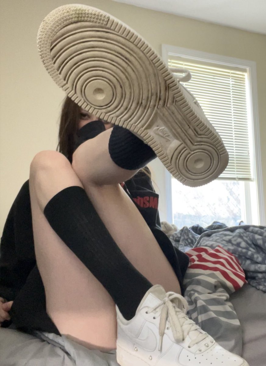 Nikes on my feet nsfwtwt