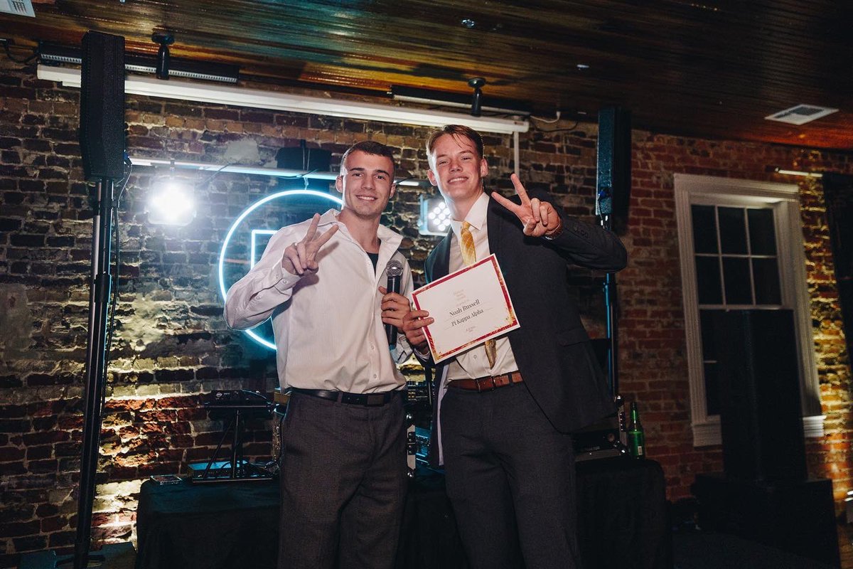 Pike formal, where you can dress formal and act informal at the same time <a href="/SFAPIKE/">Pi Kappa Alpha SFA</a>.
🎵 <a href="/DJRnB_/">Robert Breitenstein</a> _ 
📸 <a href="/hannahah6/">✱ h a n n a h ✱</a>