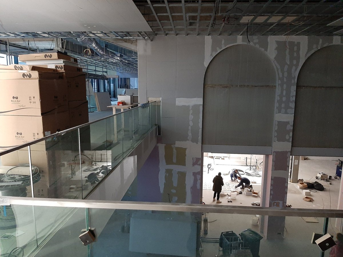 Wat is er nou leuker dan op de <a href="/DagvdOndernemer/">Dag van de Ondernemer</a> een rondleiding te krijgen bij het nieuwe <a href="/vdValkHotels/">Van der Valk Hotels</a> in Gorinchem? Een mooie verrijking voor stad en regio! Ik kijk zelf ook erg uit naar de 4d bios in het gebouw! Met dank aan: <a href="/OCGorinchem/">Ondernemers Netwerk OC-G</a>. #gorinchem #DagvandeOndernemer