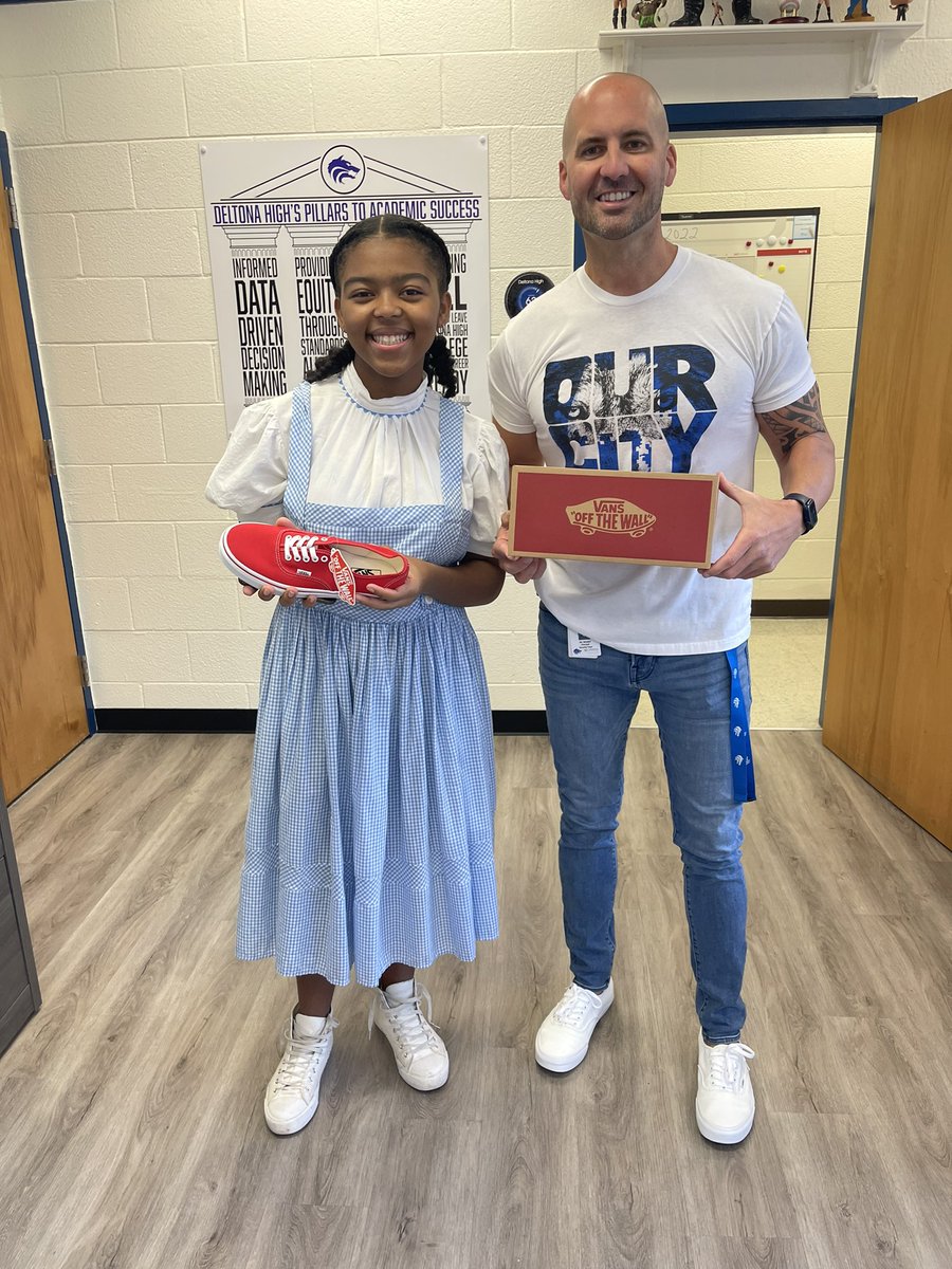 It’s a busy morning at <a href="/DHSHappenings/">Deltona High School Happenings</a>  but we wouldn’t have it any other way.

Wizard Of Oz play begins after Thanksgiving Break and I surprised our Dorothy with her own pair of red Vans.

Break a leg and enjoy your new pair of <a href="/Vans/">Vans</a> 👊🏼

#OurCity