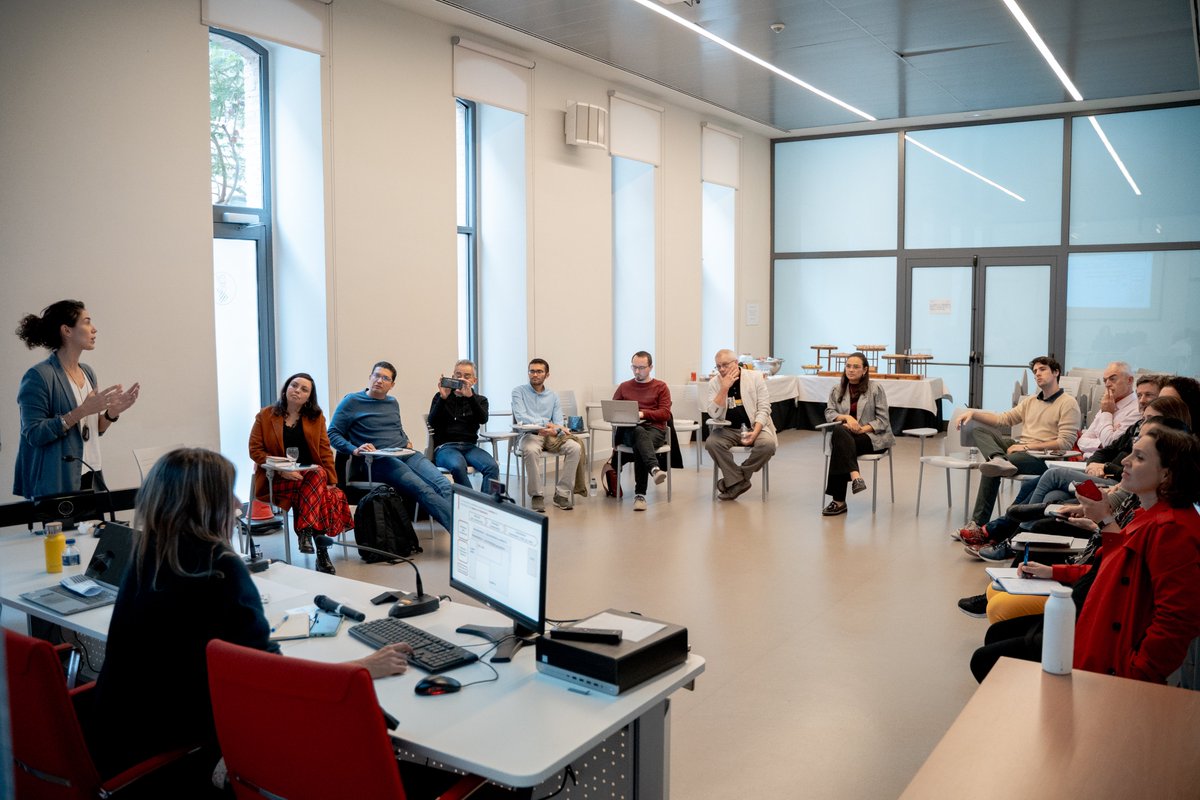 socialnest_org's tweet photo. 📸Esta mañana se ha llevado a cabo el taller abierto sobre #innovaciónfinanciera para la financiación de empresas de #tripleimpacto organizado por @socialnest_org dentro del programa #LLAMP de @GVAeconomia

Muchas gracias a todos los asistentes por sus valiosas aportaciones🙌 https://t.co/ZpGUYNWfVO