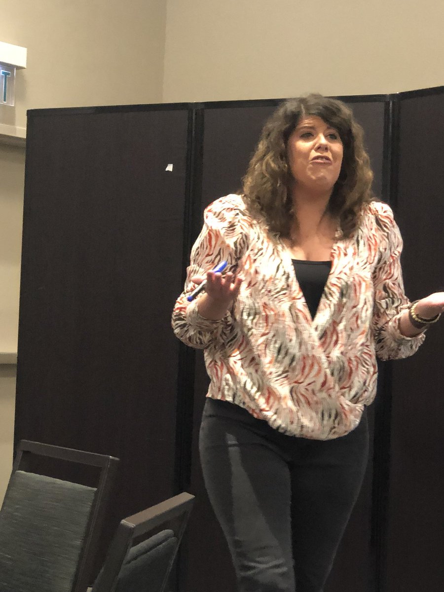 TeachGrowBloom's tweet photo. The many faces of Casey Davis 🤪 I adore, adore, adore professional learning and the collaboration it brings with other incredible educators.  The excitement is written all over my face. #lifelonglearner #alittleextra #justhappytodothegoodwork https://t.co/tXxHXEMzA2