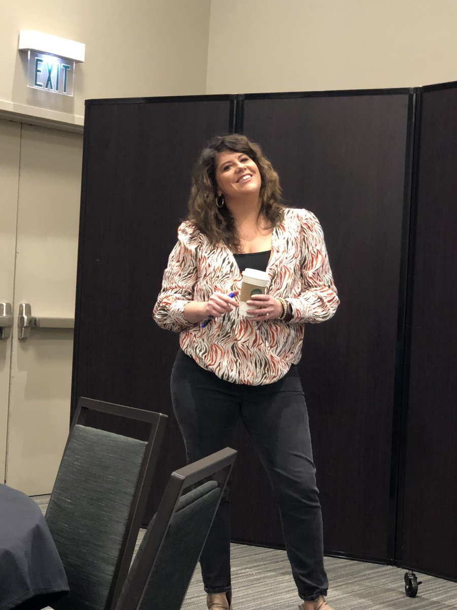 TeachGrowBloom's tweet photo. The many faces of Casey Davis 🤪 I adore, adore, adore professional learning and the collaboration it brings with other incredible educators.  The excitement is written all over my face. #lifelonglearner #alittleextra #justhappytodothegoodwork https://t.co/tXxHXEMzA2