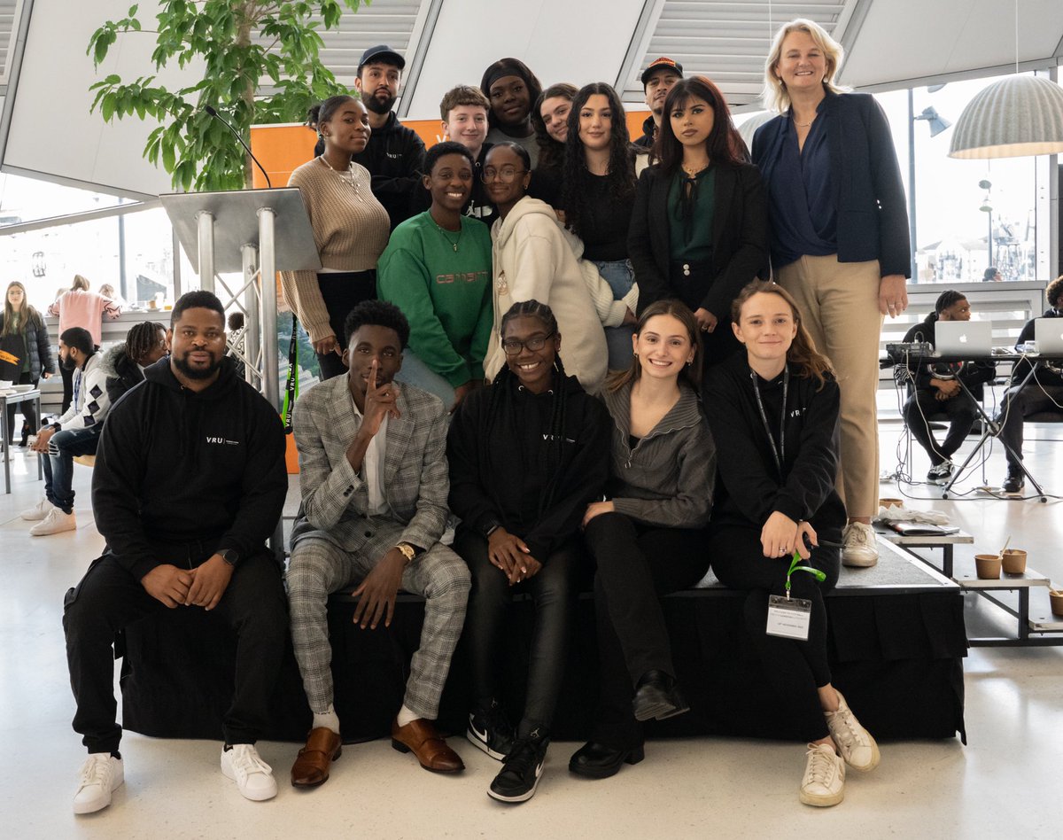 LDN_VRU's tweet photo. #YouthTakeoverDayVRU is over! 

Over 200 young Londoners took part in:
✅ An opportunities fair 
✅ Workshops
✅ A panel discussion with Deputy Mayors https://t.co/dIoL3FDryg