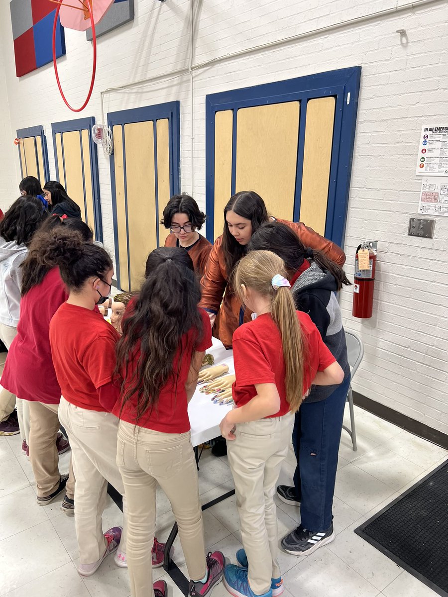 Career Day with the Scotties @SagelandMicroES Thank you @missmello99 and Ms. Salas for having @OurCareerCenter!! @AutobodyCAReers @culinary_yisd @RHS_electNsolar and Cosmetology II students had a great time presenting to these incredible students! @BrendaChR1