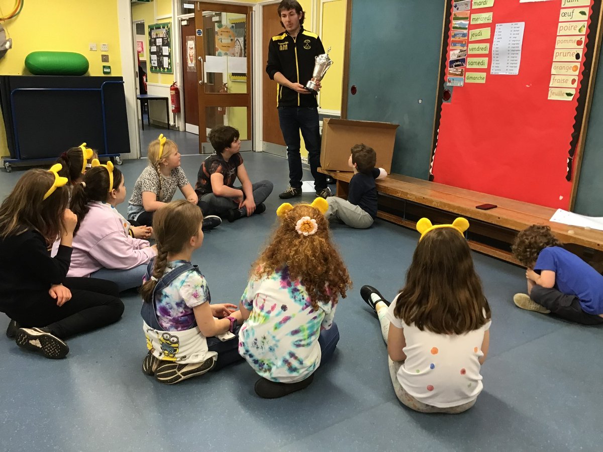 We were delighted to receive a visit from Andrew from the Col-Glen Shinty Club. We really enjoyed looking at all the trophies that the club have received recently and wish them great success in their promotion next season. #celebratingsuccess