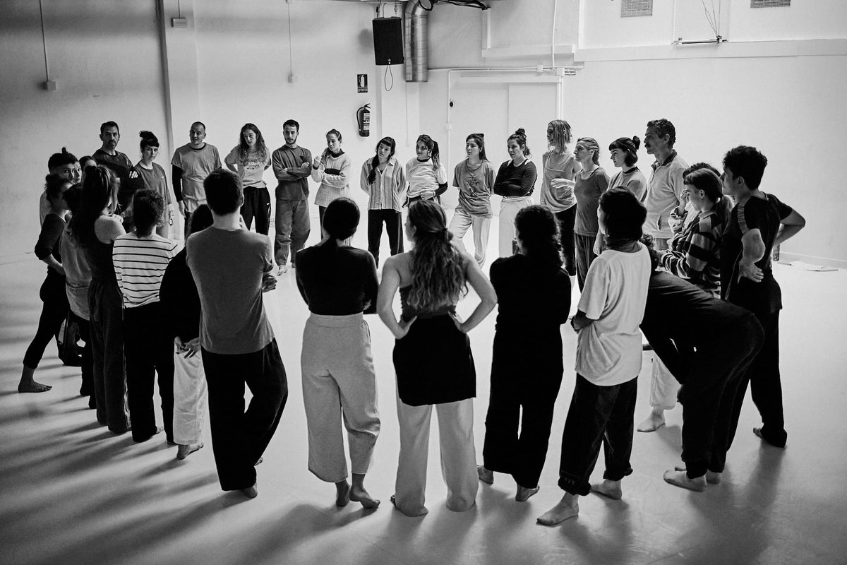 HansonCamille's tweet photo. Taller del arte de la Improvisación, una semana excelente en Descalzinha Danza de Madrid. Gracias a tod@s por vuestro entregue y talento, brutal.

Foto: Juan Carlos Toledo https://t.co/98XhSa2cnY