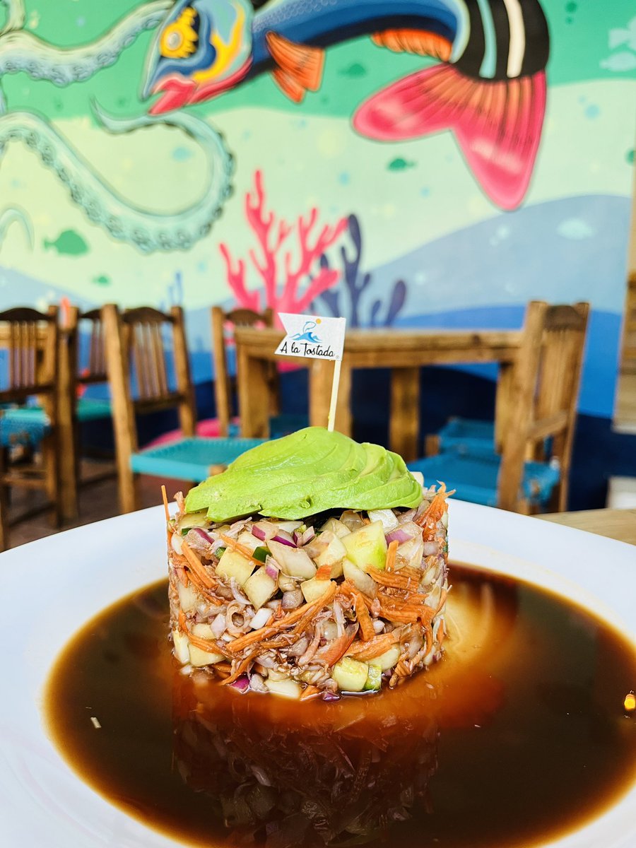 ALATOSTADA's tweet photo. Saluden a Tití 🎶
Me gusta mucho La Seca, tostada con ceviche de camarón seco nomás pa’ empezarla…
.
🍺🦐🐙🐟🌶🥑🍺
.
.
.
#cheve #cerveza #beer
#mariscosgdl 
#alatostada #foodlover
#marisqueria #camarones #marisquisa 
@TeloVendoGDL https://t.co/dKUDmvtayh