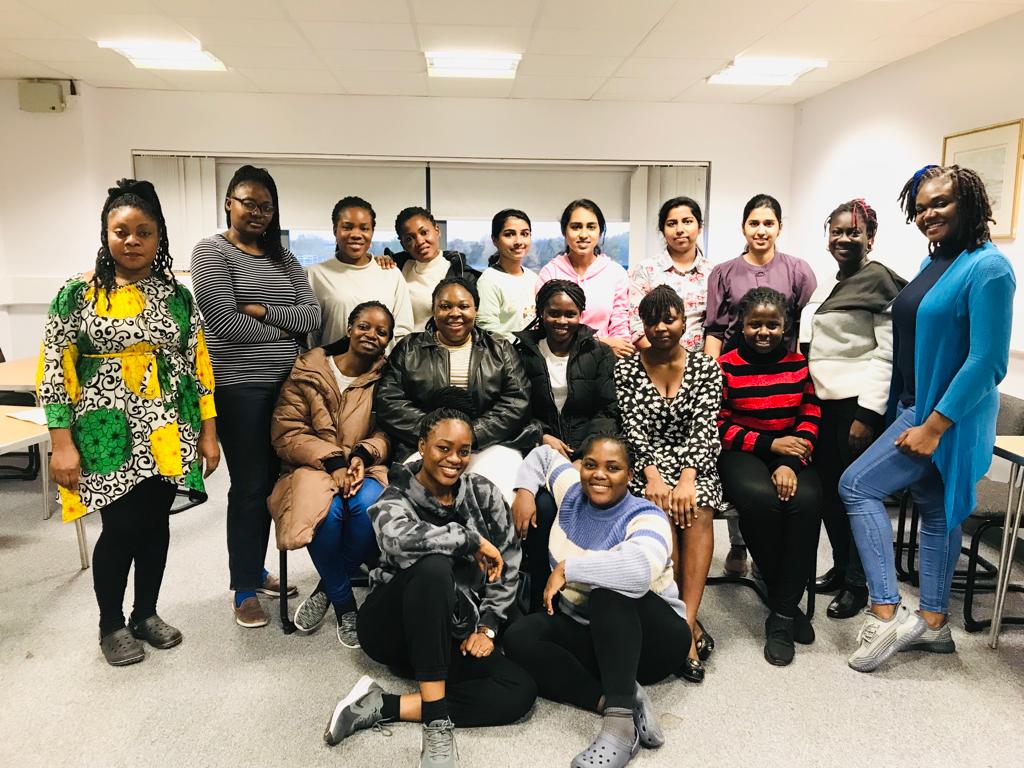 vipinonroll's tweet photo. Warm welcome to our new internationally recruited nurses to the  Paget family @JamesPagetNHS @JPUHEd @nandwics https://t.co/KN4pQXGBTS