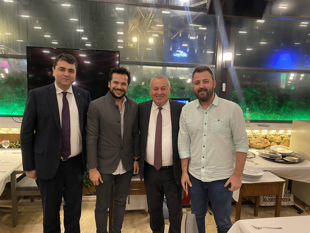cenginyurt52's tweet photo. Antalya’da dostlarla birlikteyiz. Sağolsun varolsunlar. https://t.co/BOdhjVfYAL