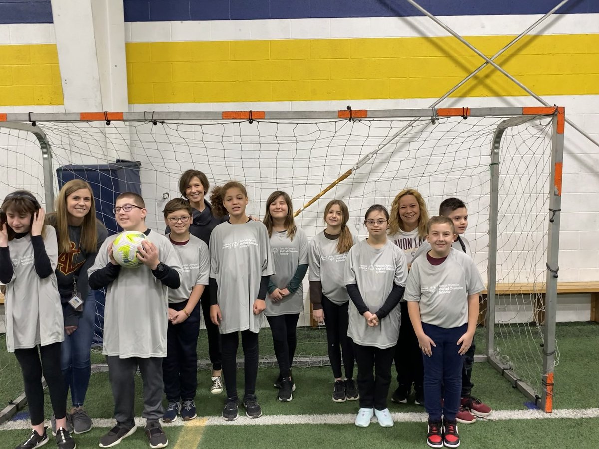 TroyIntAL's tweet photo. Mrs. Wenzell’s class attended a Unified Sports event today! ⁦@AvonLakeSchools⁩ https://t.co/LcWEwaLLZ9