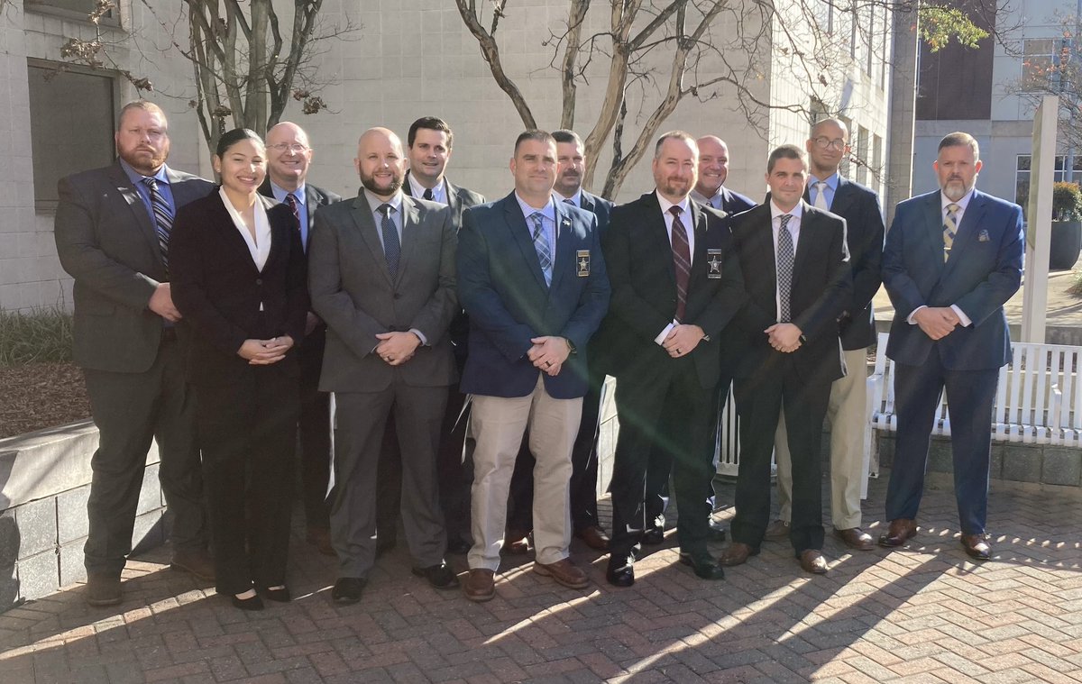 VAForensicSci's tweet image. Congratulations to the graduates of the 107th class of the VA Forensic Science Academy! These crime scene investigators from across VA spent 9 weeks learning about lab capabilities &amp;amp; how to locate, recognize, document, collect, and preserve the best items of physical evidence.