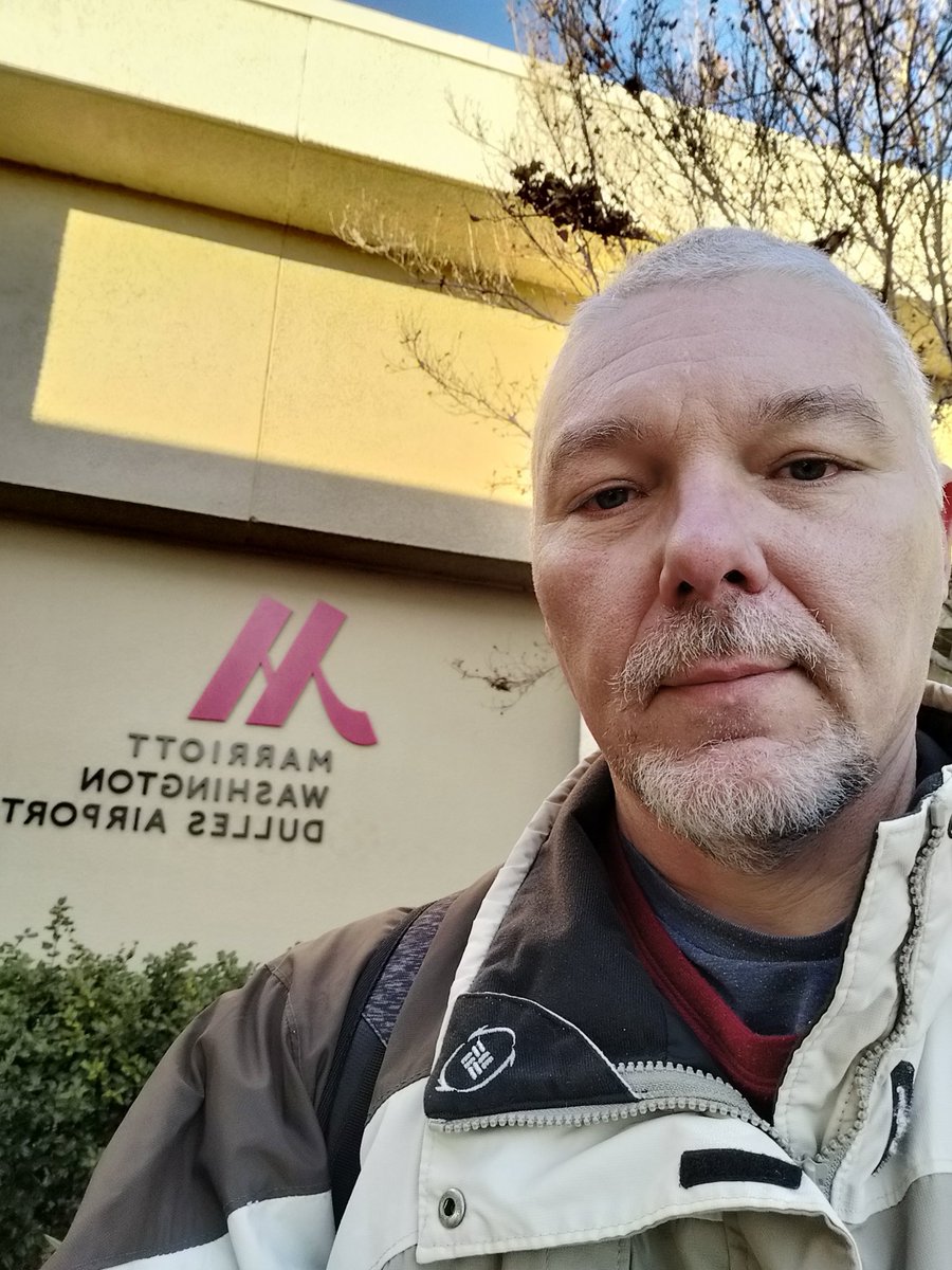 Does anyone else walk from #IAD to the #Marriott