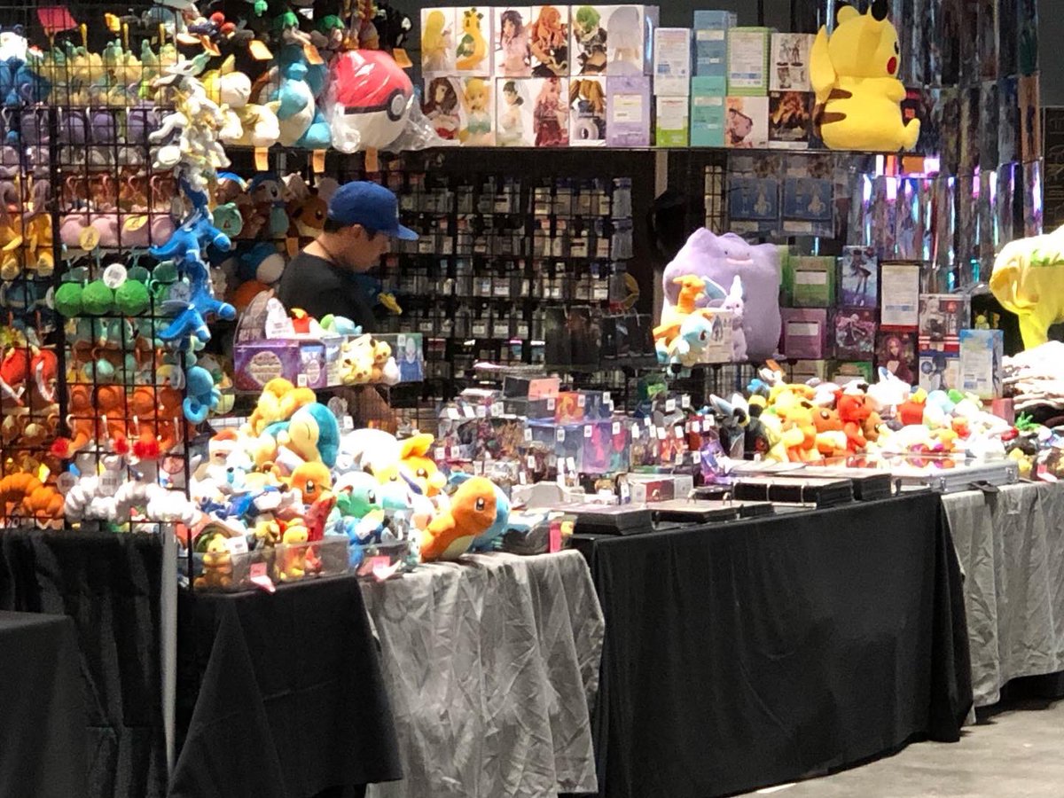 KSA_PR's tweet photo. It's opening day of this year's #soldout #animenyc! Are you stopping by @javitscenter this weekend? Be sure to sound off in the comments all about it! #manga #anime #studioghibli #animenyc #graphicdesign #art #cosplay #costumeplay #newyorkcity #bigapple #sailormoon #dragonballz https://t.co/daP9BeMDTM