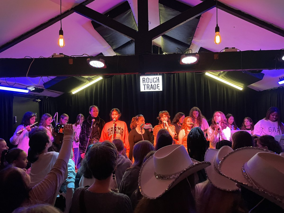 markrolfe75's tweet photo. End of the ‘first big week of the term’. Two epic concerts of 5 hours music in total followed by a great jam today at #binksyard today which is going to be on the telly. Truly loving my job so much this term! https://t.co/Z8G1wUYSyG