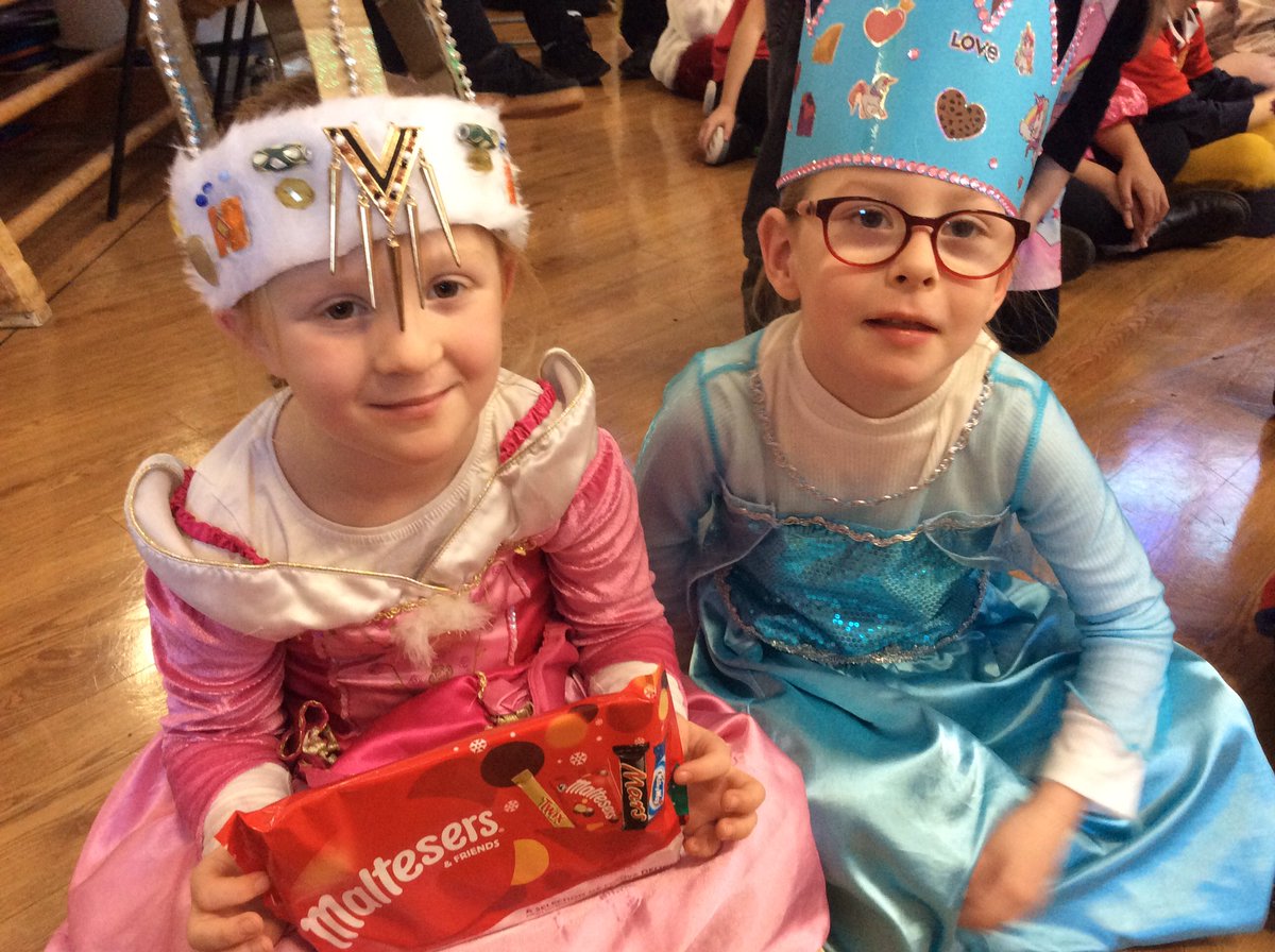 palmerston_p_s's tweet photo. We had a very royal Pudsey day for Children In Need! We had lots of fun with Pudsey activities and we had a special celebration assembly to showcase all of our fabulous homemade crowns! 👑 Diolch everyone for your donations and fantastic effort with costumes #palmerstonwellbeing https://t.co/2BXCz1mc14