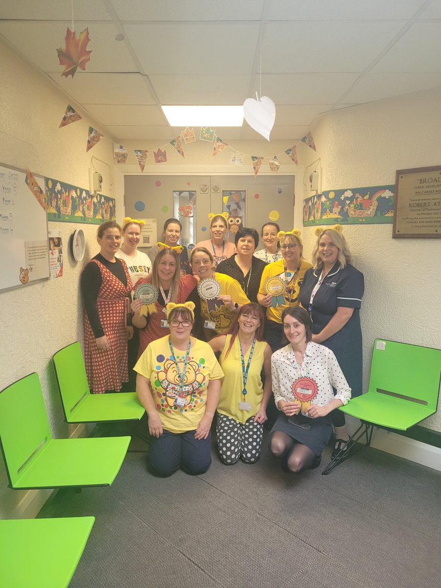 MrsVAAtkinson's tweet photo. Wow what a great effort was made at Broadoaks today to support CIN day👏 @LancsHospPaeds
@WeAreLSCFT

Thanks to everyone involved across many services and organisations that operate from Broadoaks for showing your spots 💜❤️💚💙

Obv @QLthtr didn't get the CIN memo 🤣 https://t.co/0sAyx7WyF0