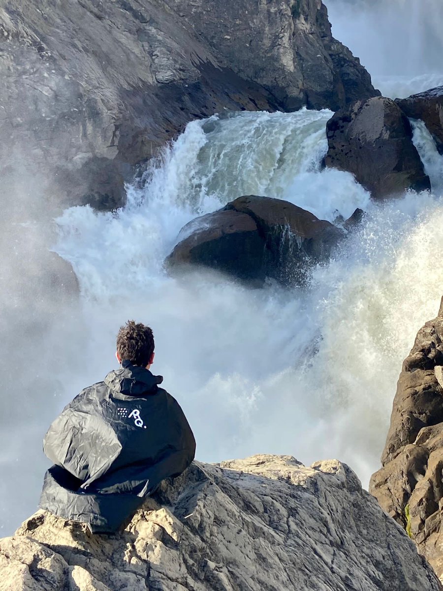 Estudiantes <a href="/MArqUDD/">Magister Arquitectura UDD</a> participan junto al destacado arquitecto <a href="/vicenteguallart/">Vicente Guallart</a> del <a href="/IAAC_Official/">IAAC Official</a> en “Experiencia Detonante IV: Next Remote Patagonia” diseñando propuestas para desarrollo sustentable de Villa Cerro Castillo y Puerto Ibáñez. <a href="/Munirioibanez/">Municipalidad de Río Ibáñez</a> <a href="/UDD_cl/">UDD</a> <a href="/ArquitecturaUDD/">ArquitecturaUDD</a>