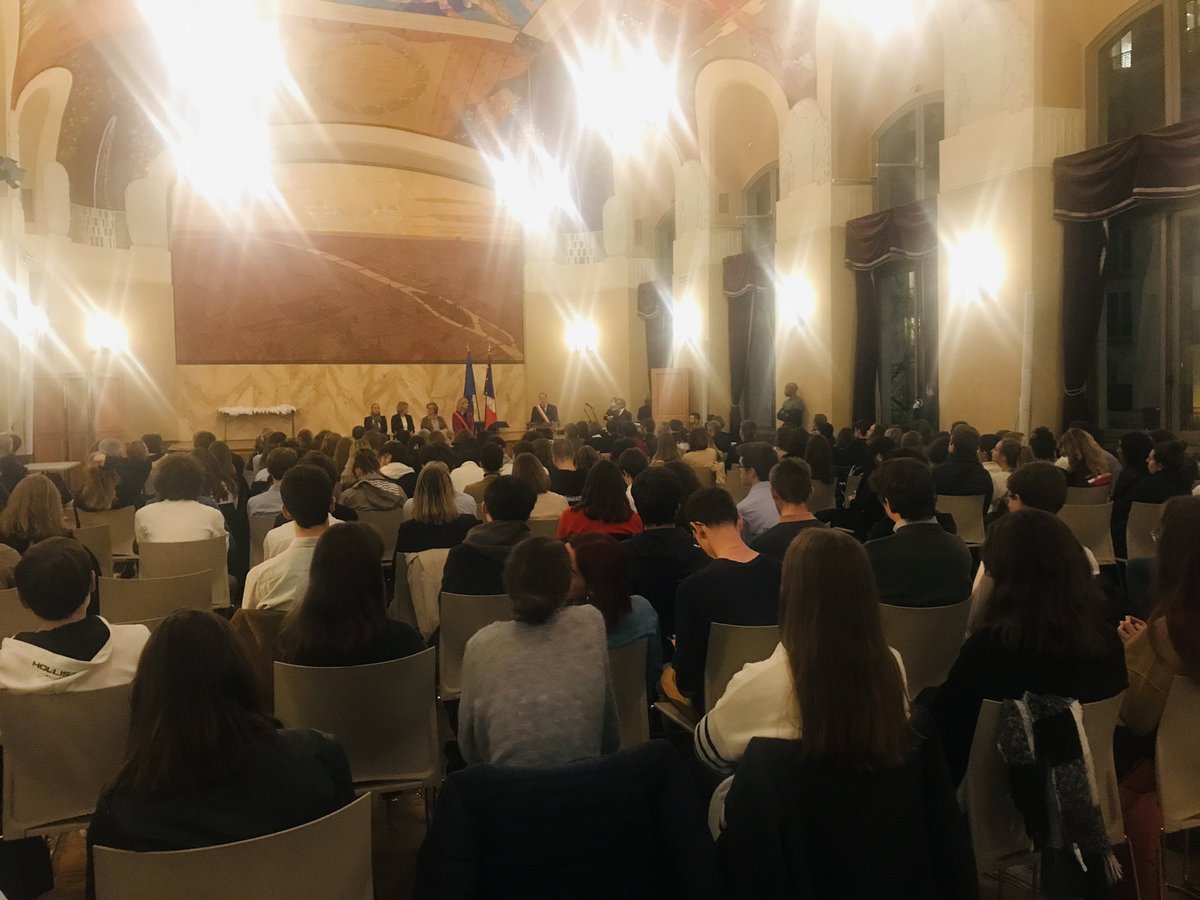 Mairie du 15 tweet media