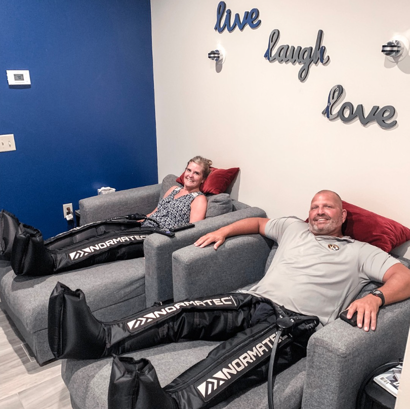 celsius_STL's tweet photo. What better way to prep for your weekend than with some Cryotherapy &amp; Normatec action?! Even better with a buddy! https://t.co/diavIFatFt