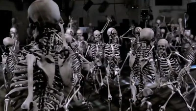 Fabiola_2105's tweet photo. #PorQuePoderoso Ese video de los Chemical Brothers lo pasaban también mucho en MTV, me causaba mucha curiosidad ver a las calacas bailando https://t.co/IPI7rbEj7a