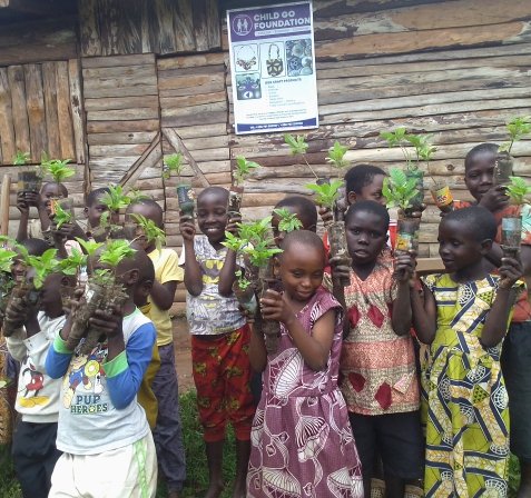 EnosNahabwe's tweet photo. Action towards nature!
Conservation education program for children from front line communities around Bwindi impenetrable National.
#Action4Nature #treeplanting #savegorillas #climatechange
https://t.co/YGKdwvhnsW https://t.co/V58lFGo1LQ