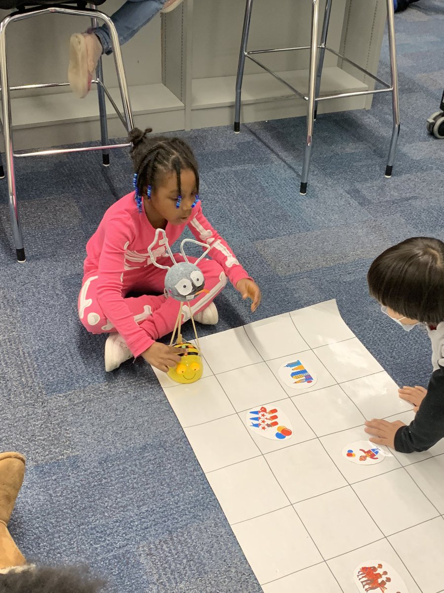 Compton Thanksgiving Parade. Check out the floats crested by our first grade engineers.<a href="/CobbSchools/">Cobb County Schools</a> #makeanimpact @lairbeth1 <a href="/ACLittle23/">Amber Little</a>