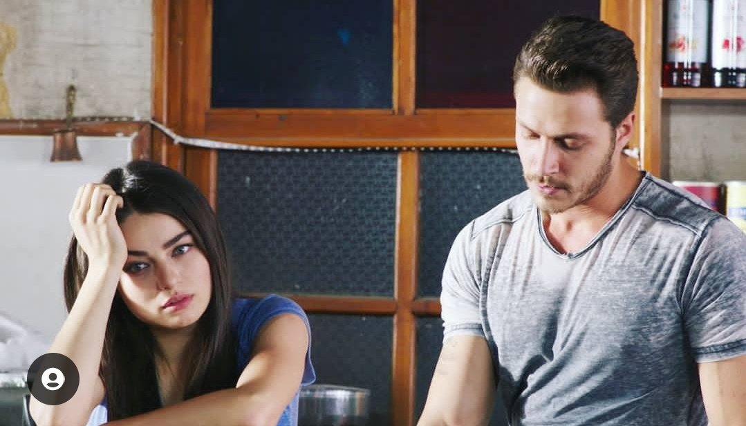 Nourkahwaji95's tweet photo. Cute couple #AdSer 💔🥲
💙💙
#AyçaAyşinTuran https://t.co/yvfxYnRMfr