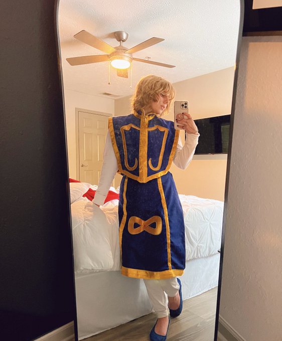 I&rsquo;m at Anime NYC today and tomorrow!! Today&rsquo;s agenda is Yurio, Chrollo at the afterparty, and Saturday<a href="/tag/hxh"class="tags"><span>#hxh</span></a><a href="/tag/anyc"class="tags"><span>#anyc</span></a>