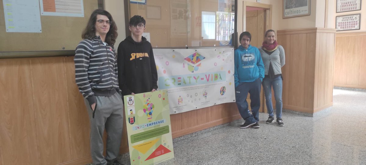 lidiatwit_5's tweet photo. @IES_LosRemedios Nuestro alumnado de ciclos formativos y 2 Bach FAG, participará el miércoles 23 de Noviembre en Expo emprende. Mucha suerte!!!  🍀🍀🍀 A por todas!!! 💪🏻💪🏻💪🏻 https://t.co/m7sO2o191T