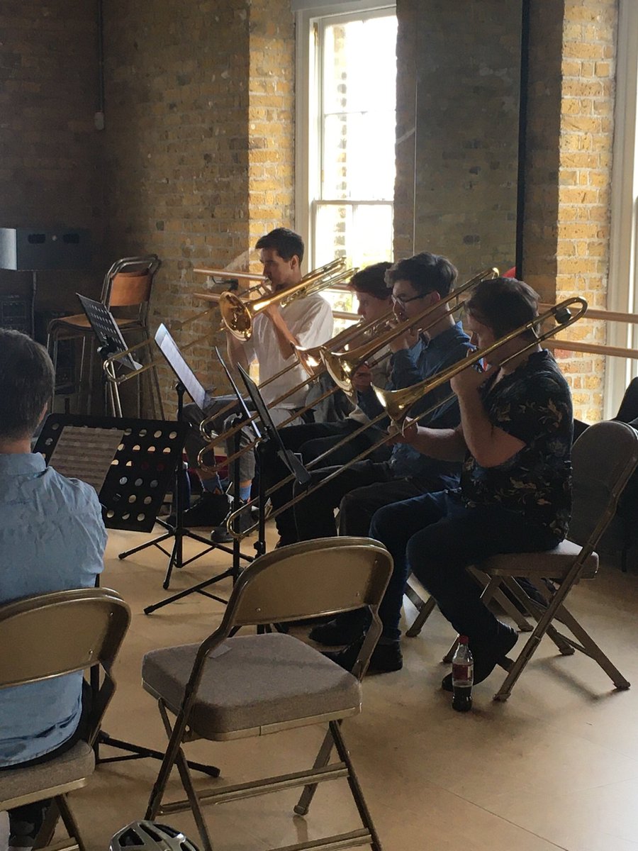 Last Saturday’s trip to @woolwich_works for @NYJOuk’s Open Day. Some fab playing & teaching and great to get a tour of the building with @vix22 & @MusicEdUK!! 🎺🎷🎶 #woolwich #musiceducation #Jazz #jazzeducation