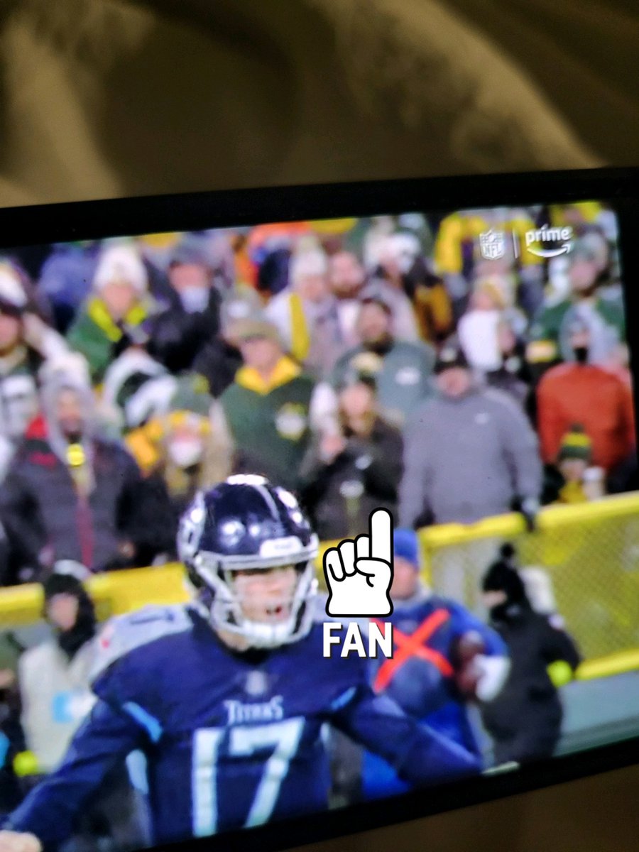 RloveisApromise's tweet photo. Even with the loss, a day I won't forget!!!! #gopackgo @LambeauField Made it on TV! #packerfan4life https://t.co/YorFFQEfW2
