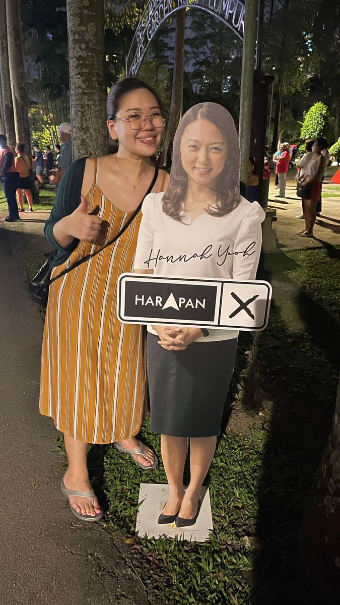 nicgan's tweet photo. closest we got to @hannahyeoh #undimalaysia #KitaBoleh #🔴🌊 https://t.co/5PtkEiDqi3