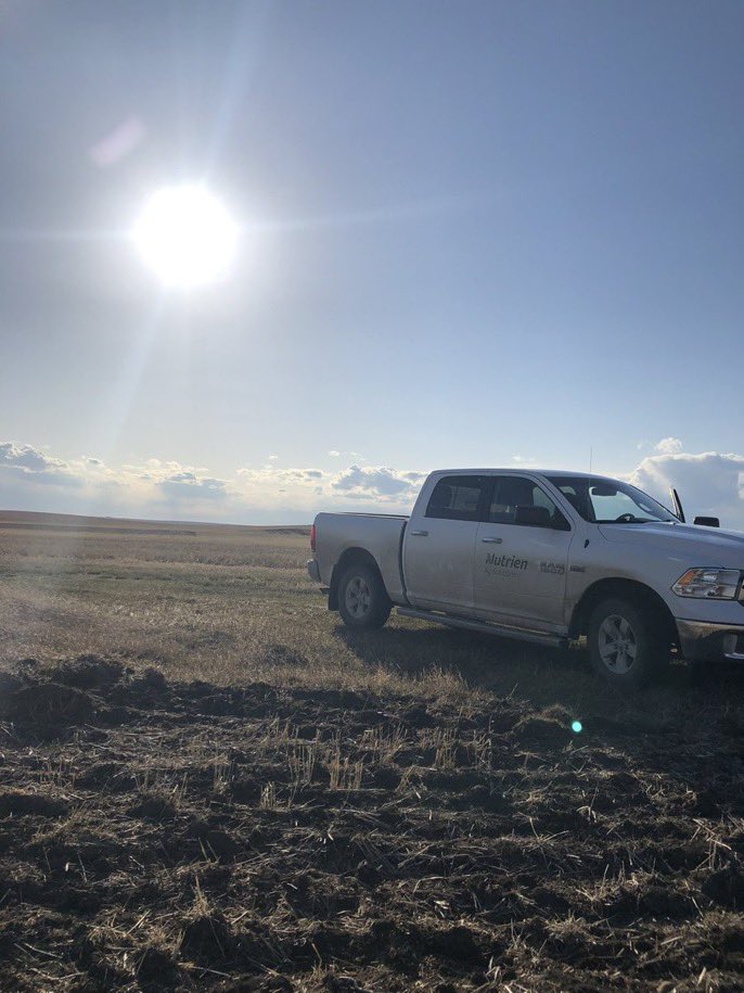 We’re hiring! 

The Southern Alberta Division is looking for a Proprietary Products Representative, managing our <a href="/ProvenSeed/">Proven Seed</a>, <a href="/LovelandCDN/">Loveland Products Canada</a> and Precision Ag portfolios based out of Southern AB. Check out the link below! #LeadingTheField
jobs.nutrien.com/s/3gs6pK