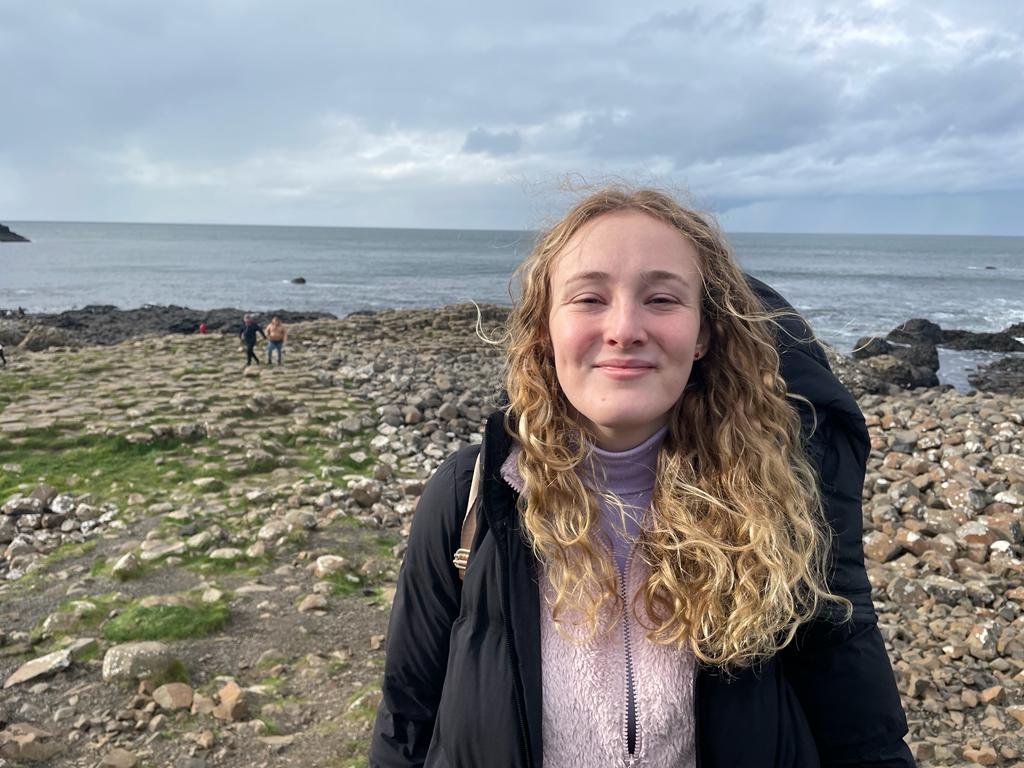 catholicinterns's tweet photo. Meet the interns: 
Hi, I’m Mary! I’m from Glasgow and I’m doing a placement in parliament. I’m looking forward to learning more about how the church tackles social issues and visiting the Holy Land. https://t.co/DGUvIl2xo7
