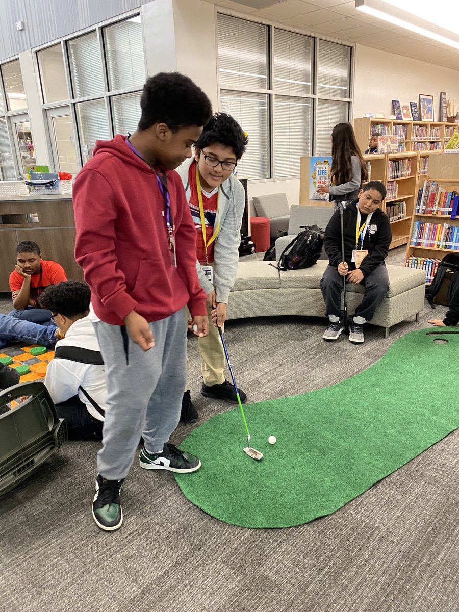 RobersonMSLib's tweet photo. Exposure helps increase vocabulary, communication, and comprehension. When they have never experienced it how are they able to speak about it?! Patience and putt putt! https://t.co/wxLoIXbRDY