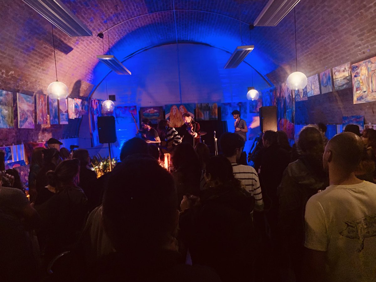 TrustTheDocUK's tweet photo. Great crowd here at #AMPStudios where we are announcing our exciting #UndignedAndGifted project to the world. #GrassrootsMusic https://t.co/6UmXoHyEV7