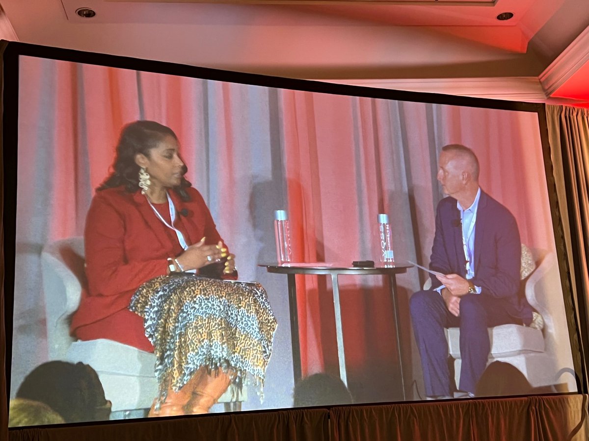 Faculty members <a href="/DrSRandolph/">Schenita Randolph</a> and @BAKnettel present their work as nursing leaders and scientists in improving the lives of individuals living with HIV. Nurse-led models of care are essential for #HIV care! <a href="/ANACnurses/">Association of Nurses in AIDS Care</a> #anac2022